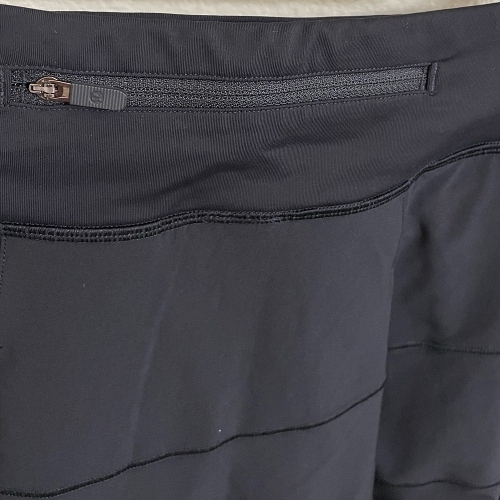 🔥Lululemon Athletica black skort. Size 4. Like new/ barely worn - Picture 2 of 14